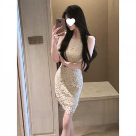 法式轻熟风镂空蕾丝连衣裙女春季打底修身显瘦气质高级感包臀短裙