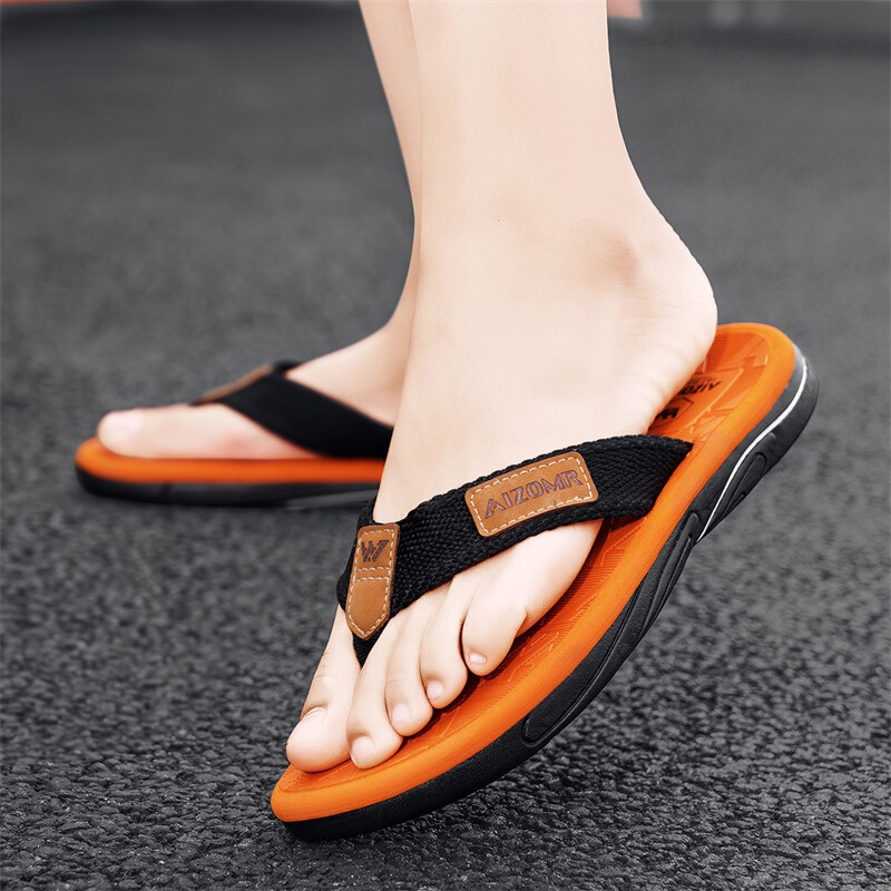 Cool Road Flip-Flops 2026 New Summer Men's Sandals Soft Sole Non-Slip Beach Shoes Casual Comfortable Men's Slippers