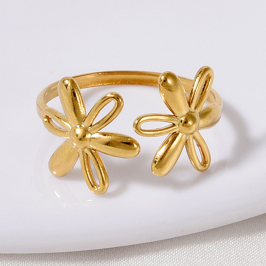 NEW European American Style High-End Stainless Steel For Men And Women, Electroplated 18K Gold With Hollow Pattern, Couple_voghion.com