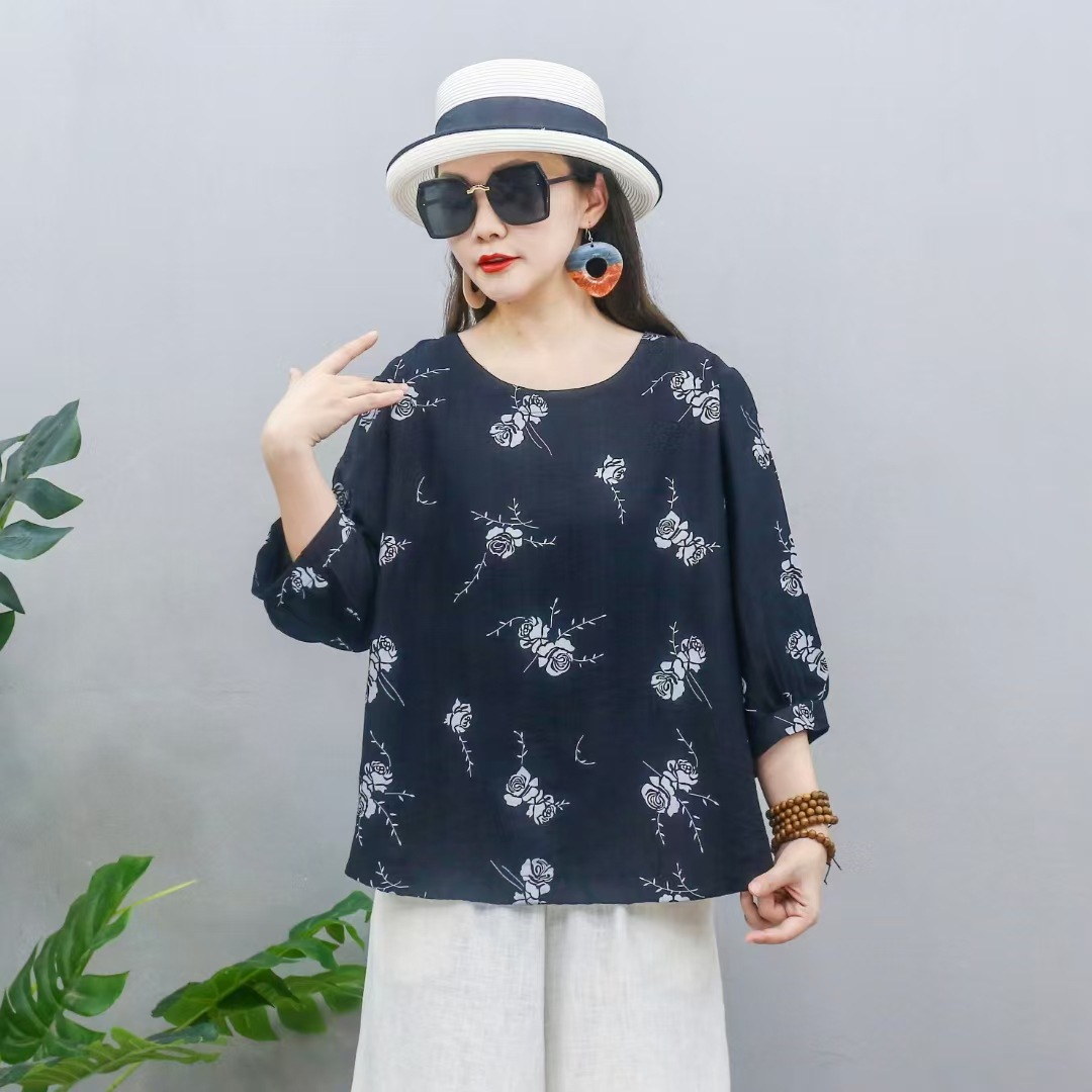 2025 nueva camiseta china de mujer impresa suelta de manga corta camiseta de verano camiseta de base de cuello redondo literaria