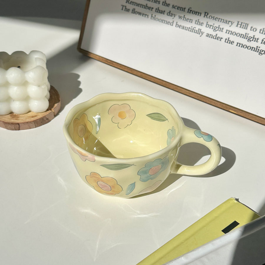 Casual Orange Flower Strawberry Ceramics Mug 1 Piece display picture 6