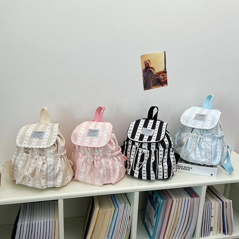 Fashionable Casual Personality Texture New Backpack Niche Design Women's Bag 2026 Summer Trend Backpack