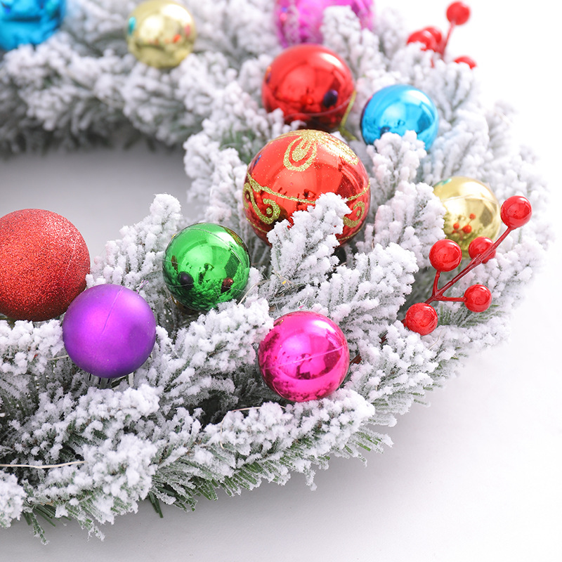 Amazon está dedicado a Navidad Garland ratán decoración simulación flocado Garland ventana puerta colgando centro comercial escena diseño