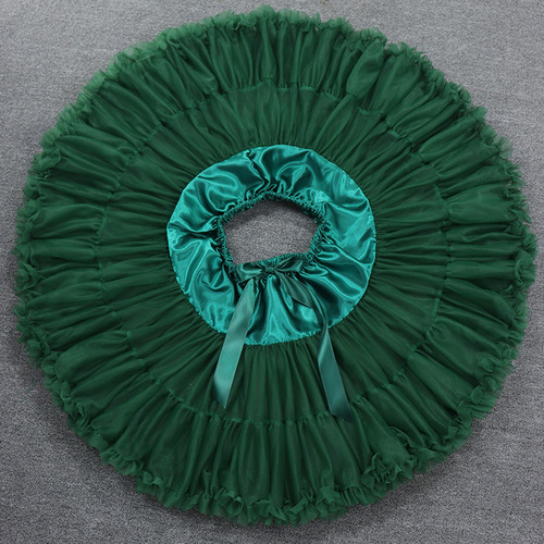 Cloud-like soft tulle crinoline with boneless structure, Lolita-style puffy tutu skirt—perfect for children's princess dresses or adult mid-length skirts in a rich moss green shade.