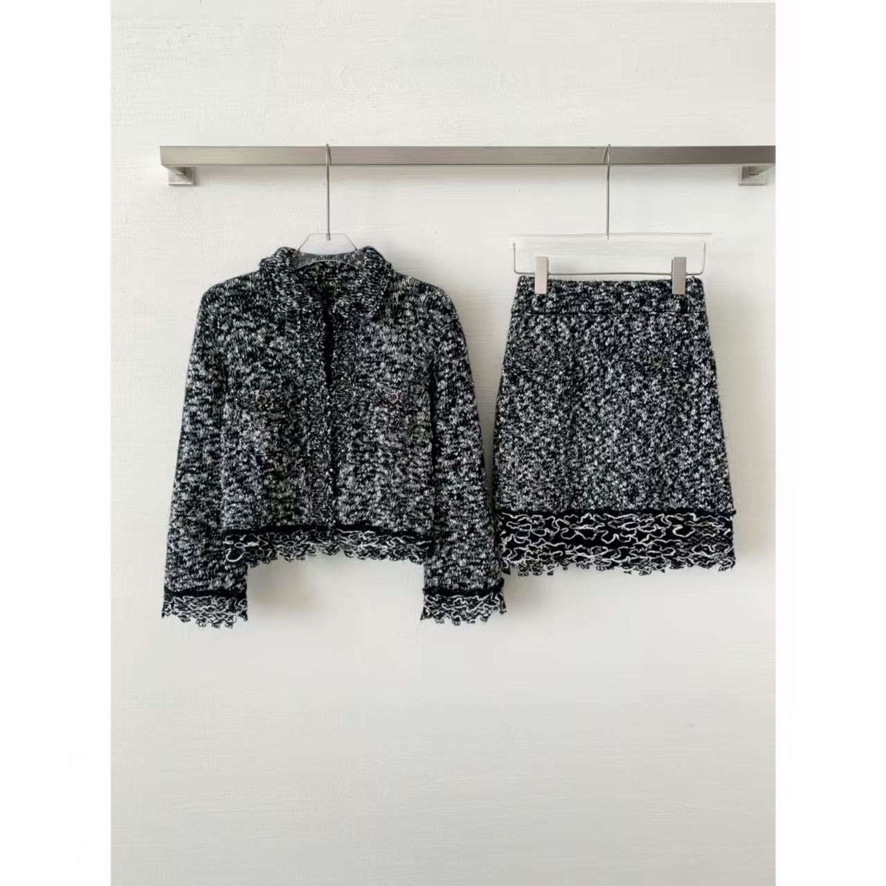 King's Impression Autumn/Winter New Lapel Tweed Black and White Color-Block Heavy Craft Chanel-Style Knitted Jacket for Women