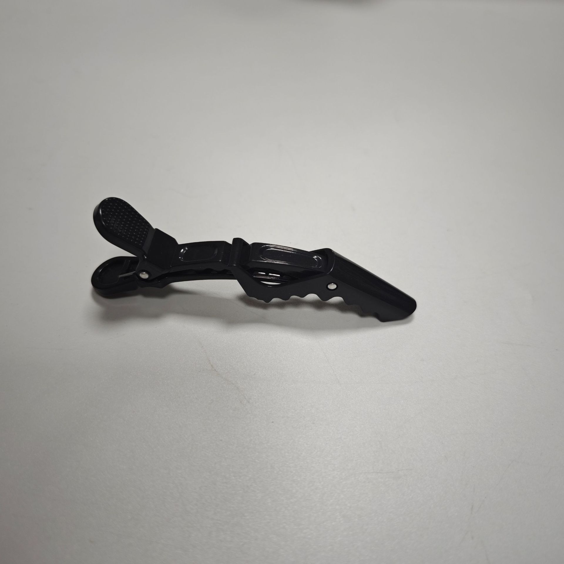 Professionele alligatorsectieclips voor haarkapsalon styling_voghion.com