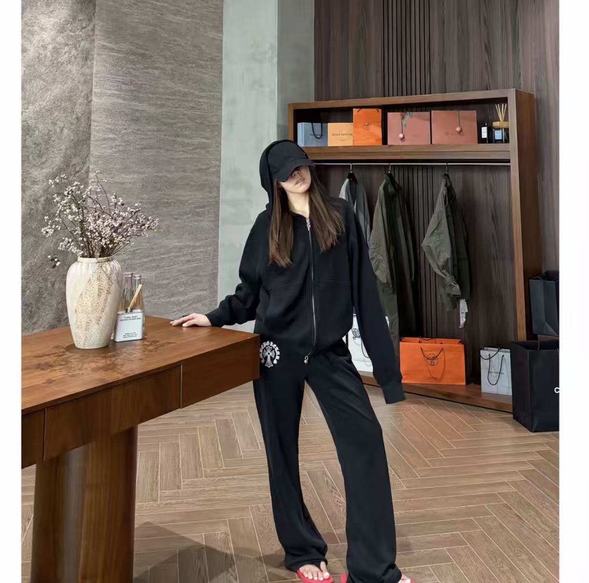 南油Ch新款秋冬梵文印花美式女休闲直筒休闲抽绳卫裤