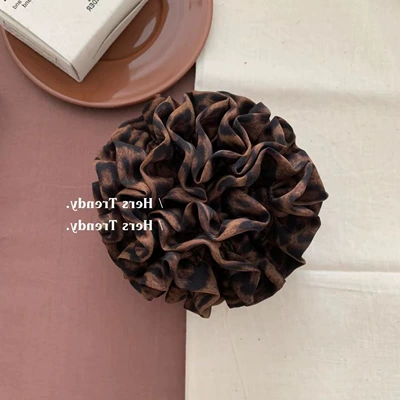Little Wild Leopard Hydrangea Hair Tie ~ Leopard Print Scrunchie Hair Accessory Elegant High-End Korean Style Ins Blogger (Saç üçün rezinlər) - dark-leopard-print-hydrangea-hair-tie