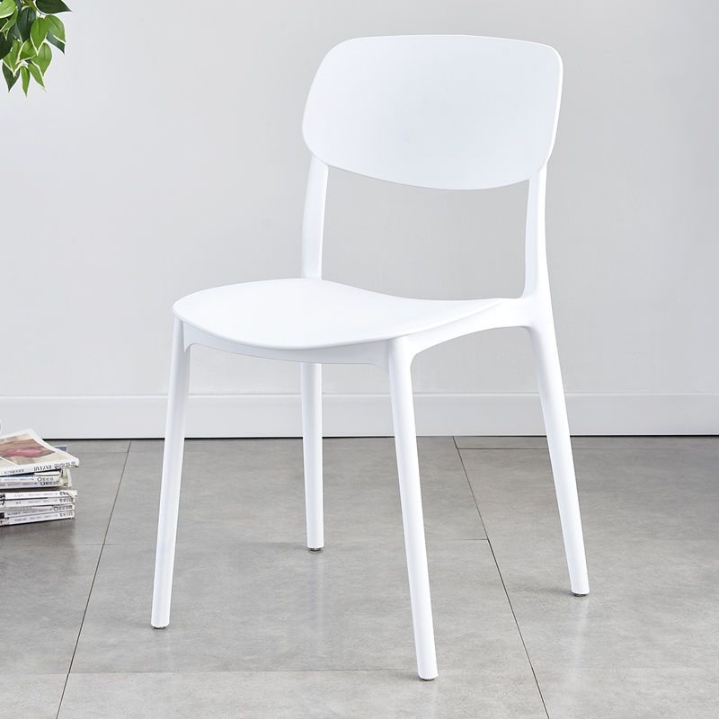 Sillas de plástico apilables respaldadas sillas de mesa de comedor gruesas taburetes de escritorio caseros plegables sillas de comedor nórdicas simples