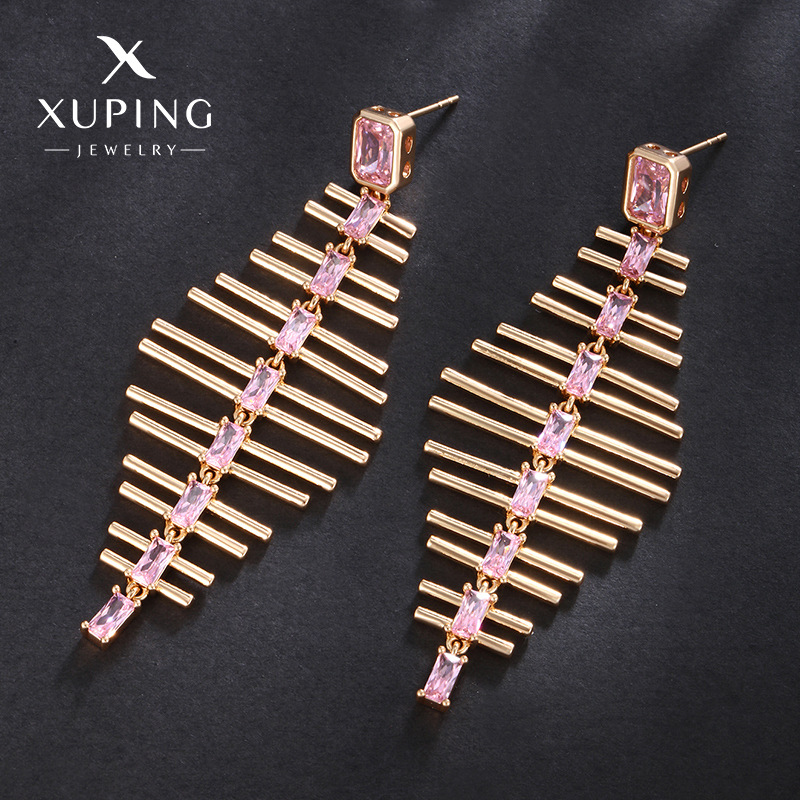 Joyas Xuping coloridas gemas artificiales personales pendientes de hueso de pez pendientes de lujo ligero de alto nivel de Europa y América nicho joyas de orejas para mujeres