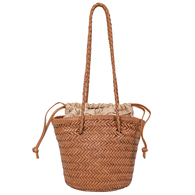 La misma bolsa de cuero de vaca tejida con capa de cabeza de la familia z, bolsos de hombro de cuero retro, bolsos de canasta de verduras hechas a mano de cuero, bolsos de playa de viaje, bolsos especiales