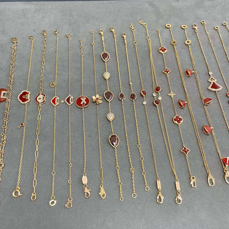 Year of the Horse Red String Four-Leaf Clover Bracelet for Women, Niche High-End Style, Popular on Xiaohongshu, New Year Accessories Wholesale Year of the Horse Red String Four-Leaf Clover Bracelet for Women, Niche High-End Style, Popular on Xiaohongshu, New Year Accessories Wholesale