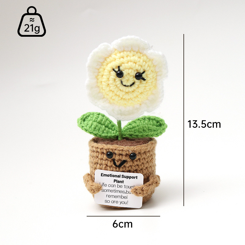 유백색 연노랑 해바라기 새싹 녹색 잎 연한 갈색 화분