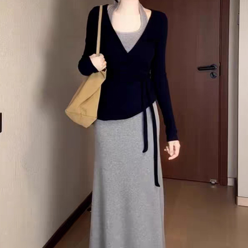 韩系灰色针织挂脖吊带连衣裙子女2025新款春秋季气质修身套装长裙|undefined