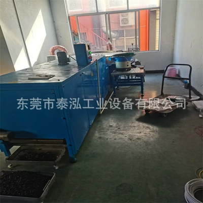 thread screw pre-gluing machine, Yapışqan paylayıcı adapterlər