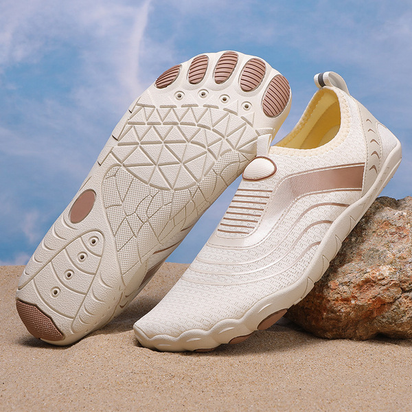 Casual quick dry beach footwear for men and women for swimming