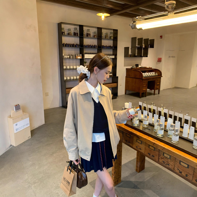 宋正恩卡其色翻领宽松休闲外套女秋季2025新款冷淡系独特夹克上衣|undefined