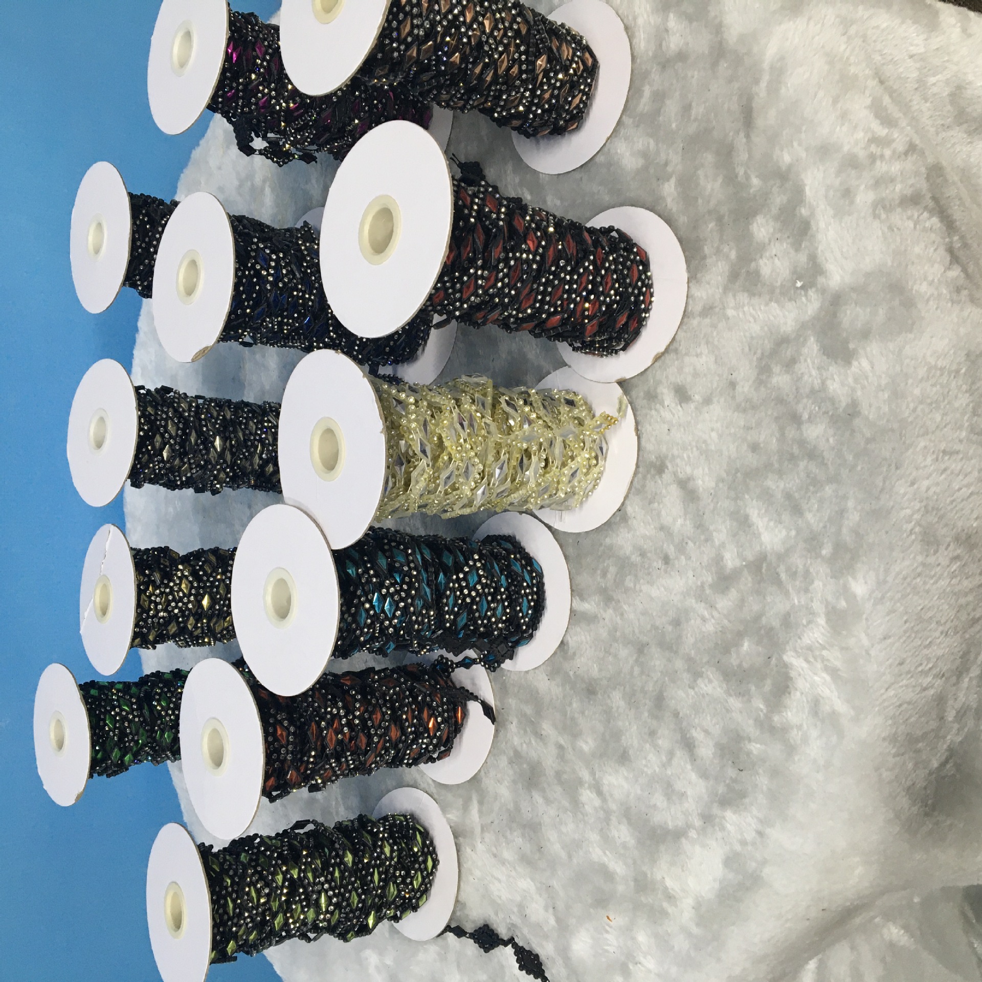 服装辅料用于服装线钻排钻单线钻钮扣等用途广泛可自行搭配设计