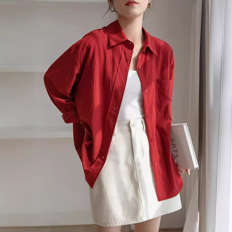 Long-Sleeve Shirt Top for Women with a Unique Design, New Spring and Summer Style, Loose Fit with a Turn-Down Collar, Sun-Protective Shirt with Versatile Three-Dimensional Pattern