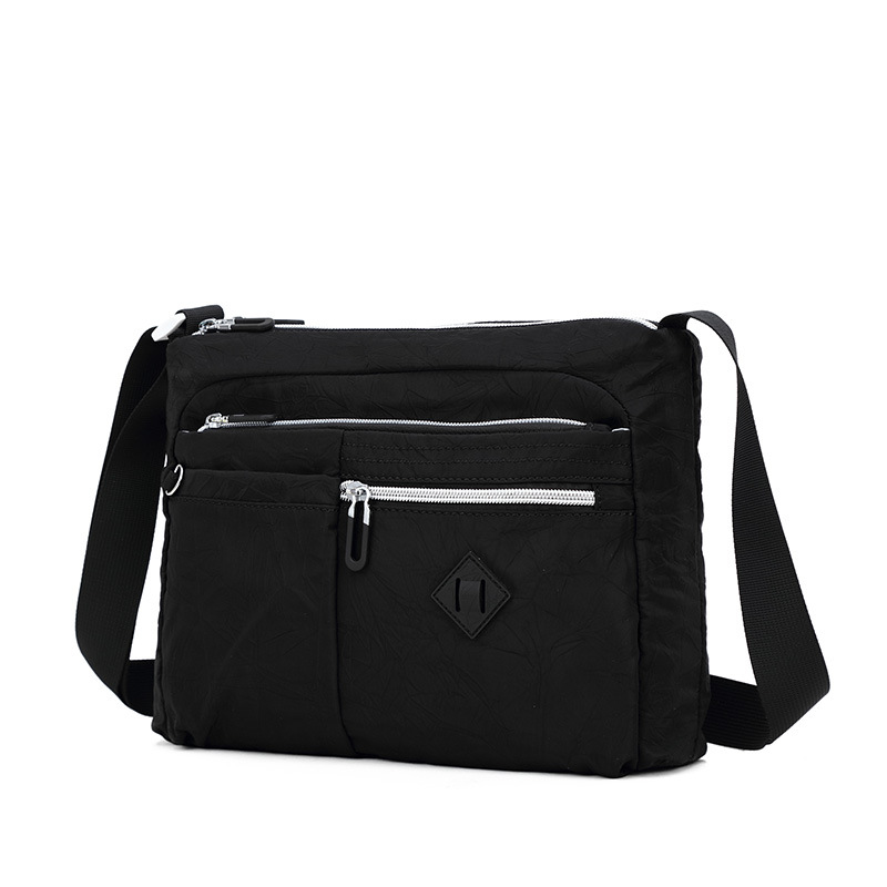 Bolso de mujer 2023 nuevo bolso de hombro impermeable de tela Oxford bolsa de mensajero de tela de nylon bolsa de viaje de mujer de mediana edad