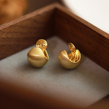 �߼��н�ɫ���z�A����A����P�o����Ů�͹şoʹ����OӋ�ж��h��