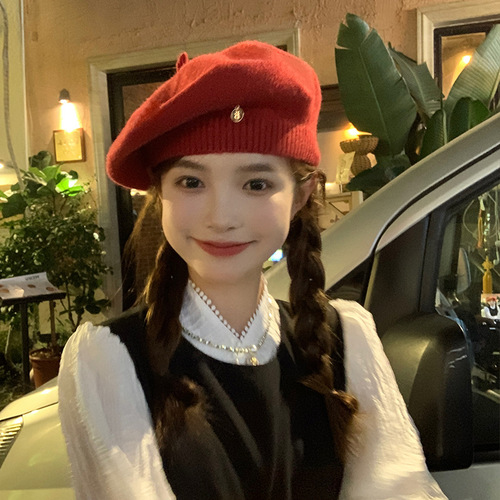 [Zhirou] Red knitted beret hat for women in autumn and winter, large head circumference, face-showing, small versatile painter hat