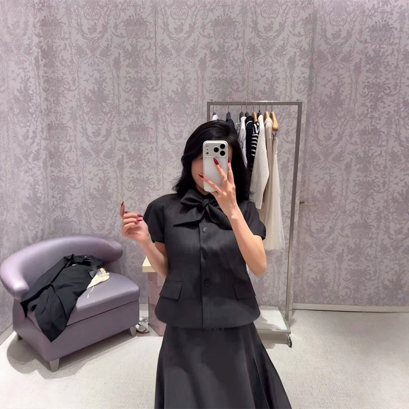 2026 Summer New Style Nanyou Dio French Elegant Retro Style Patchwork Bow Tie Stand Collar Short-Sleeved Suit Jacket 2026 Summer New Style Nanyou Dio French Elegant Retro Style Patchwork Bow Tie Stand Collar Short-Sleeved Suit Jacket