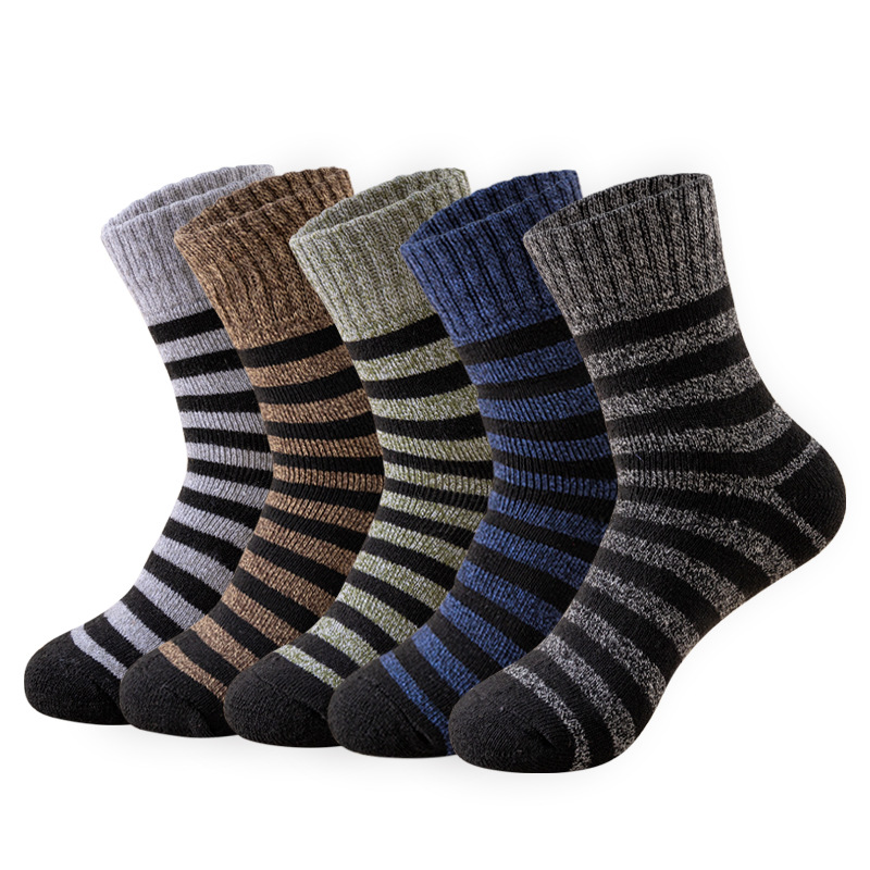 Calcetines de anillo para hombres de otoño y invierno más terciopelo grueso calcetines de piso de color sólido paralelo calcetines de toalla al por mayor transfronterizos