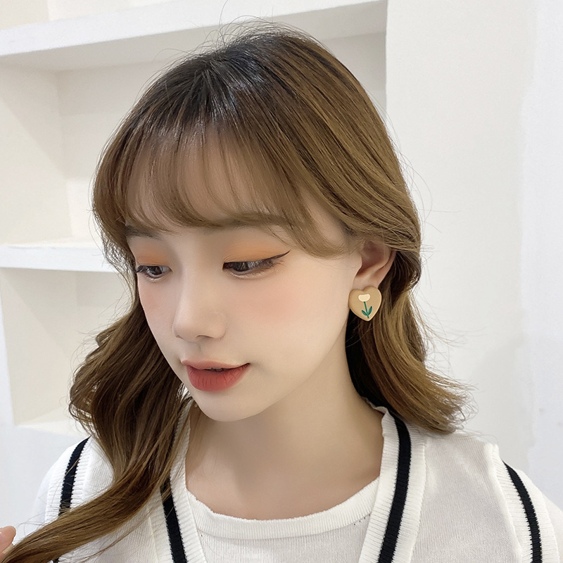 1 Pair Sweet Simple Style Heart Shape Plastic Resin Ear Studs display picture 5