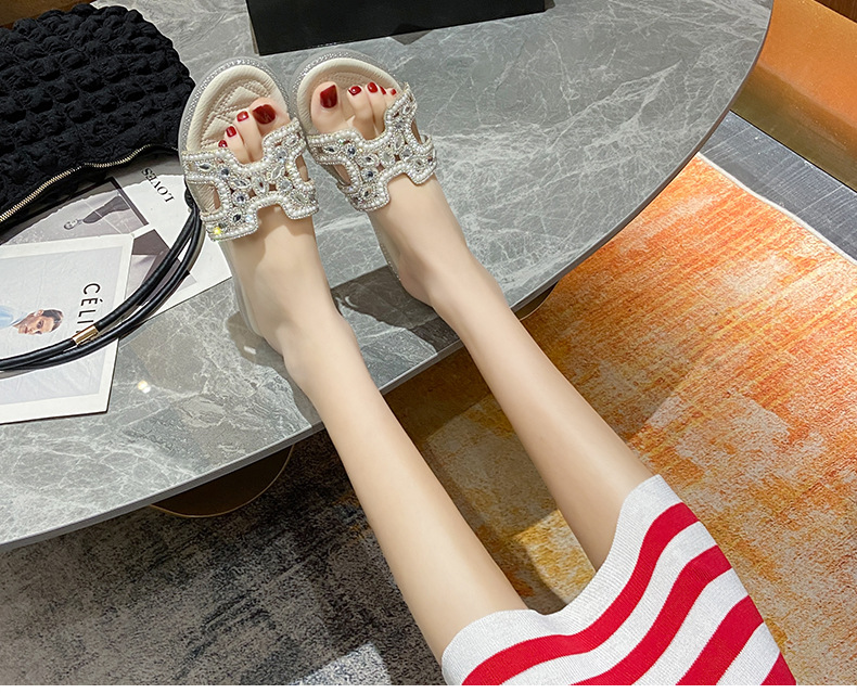 Piccole pantofole stile profumato da donna 2023 sandali piatti estivi stile casual moda strass parola_voghion.com