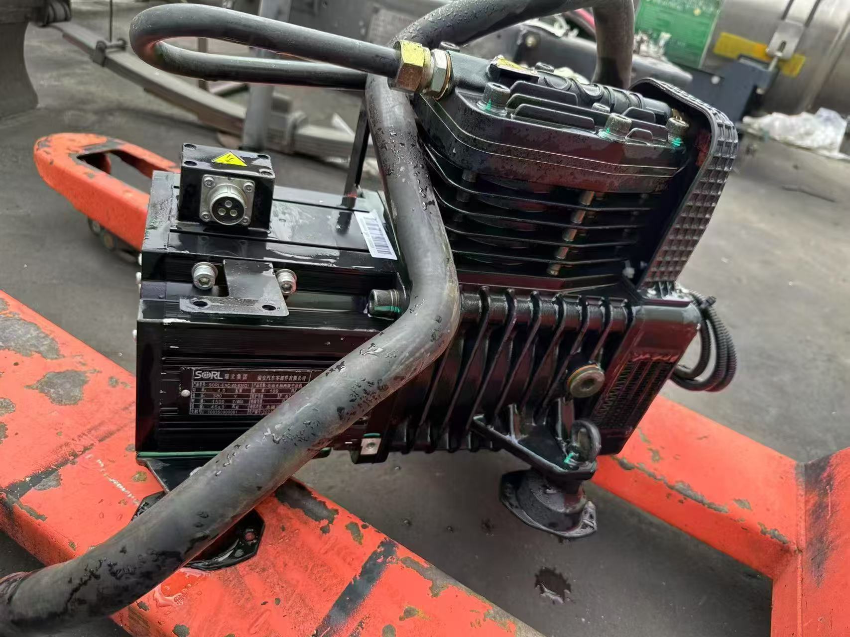 Air compressor