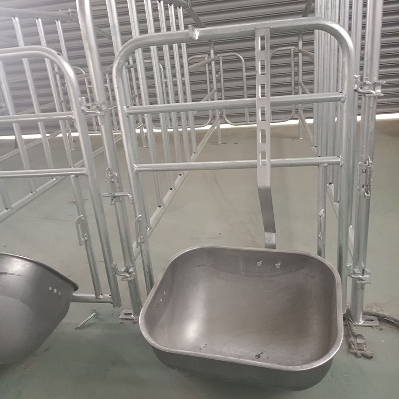 加厚母猪定位栏落地式限位栏 猪用定位栏带槽 产床仔猪保育设备