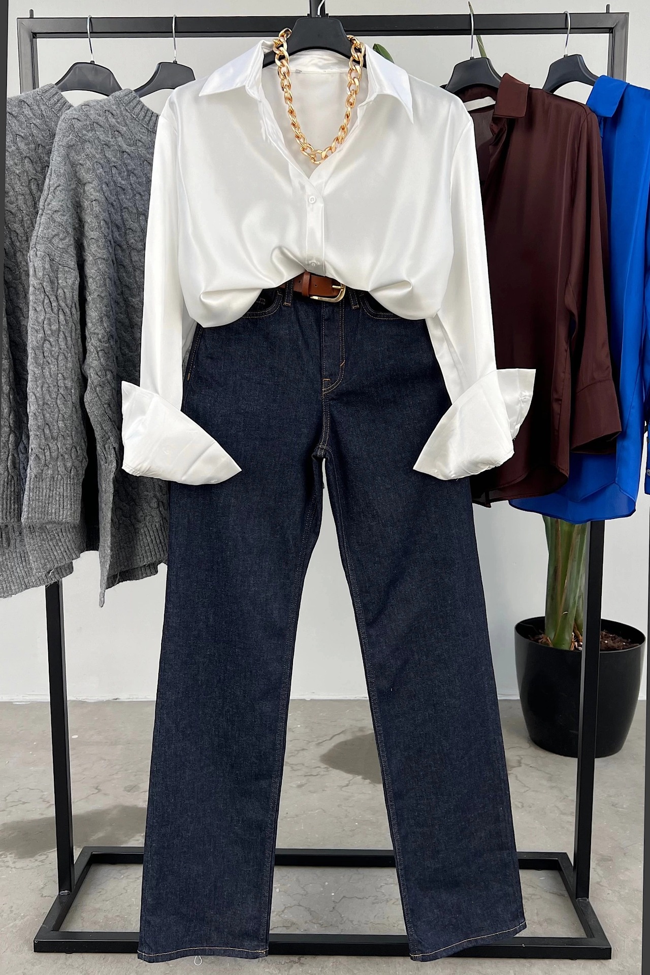 266g Weight Long Sleeve Sleeve Length Single Breasted Placket Type Regular Sleeve Sleeve Type Polyester Fabric Type Regular Top Length Blouse Tops Type Holiday, Daily Occasion Turndown Neckline Slim Fit Type Solid Color Pattern Spring, Autumn Season Women's Gender Button Design Elegant Style Wholesale Women's Elegant Solid Color Long Sleeve Button Blouses 12