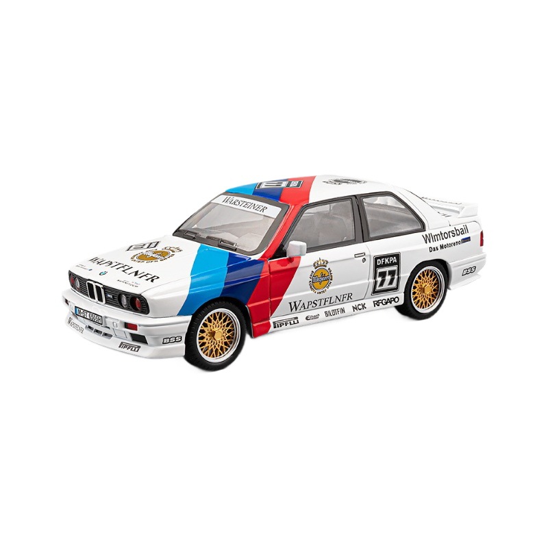 Coche a modelo de coche 1:24 Baoma M3 versión de la carretera coche deportivo de aleación modelo de sonido decoración de coche de juguete de retorno