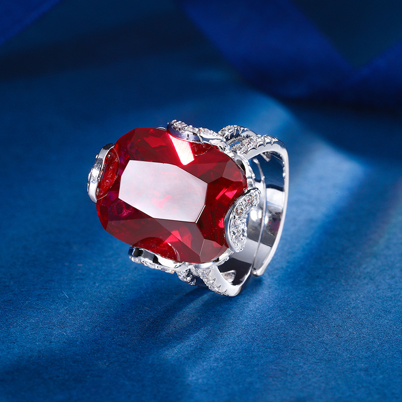 2024 nuevo estilo Zhuang Sheng joyería cobre inferior chapado en oro simulación color tesoro corindón grasa rectangular luz anillo de lujo hembra 15*25