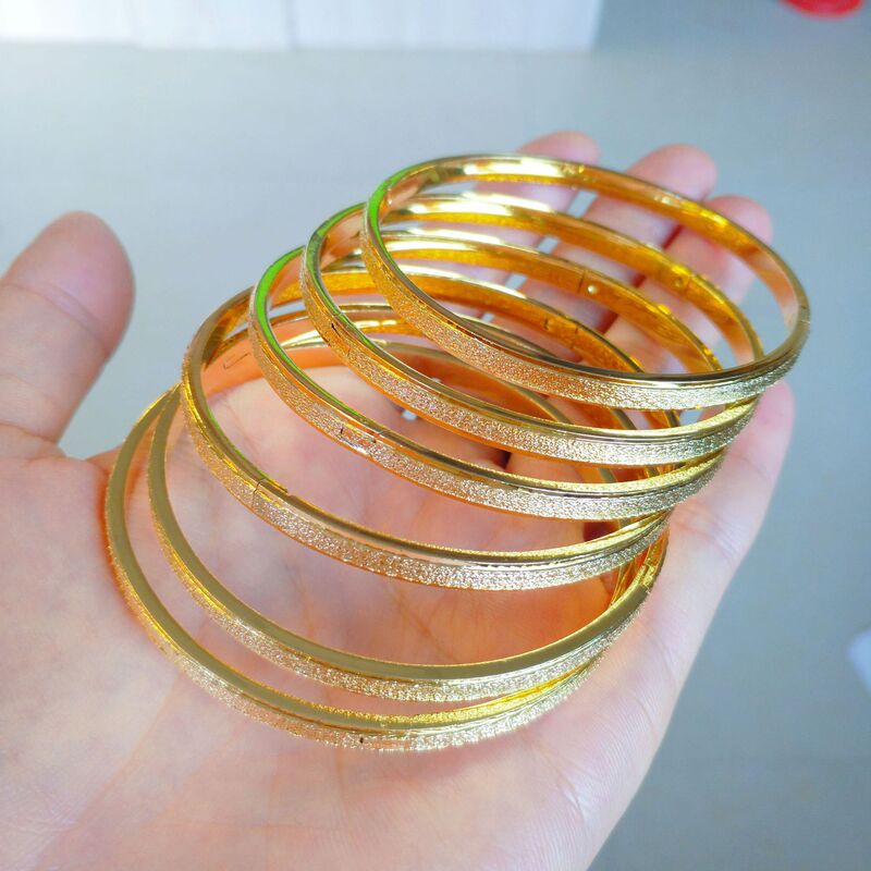 ベトナムの砂の砂の艶出しの満天の星はブレスレットの少女を掛けて口を開けてブレスレットの銅の金メッキを調節します。|undefined