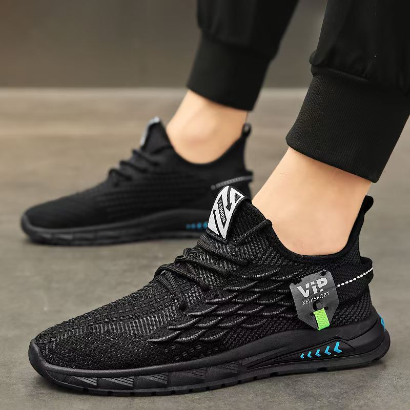 Zapatos de hombre Primavera y verano Coconut Transpirable Nueva malla Zapatos deportivos antideslizantes para correr casuales para hombres Zapatos de moda de tejido volador de todo fósforo