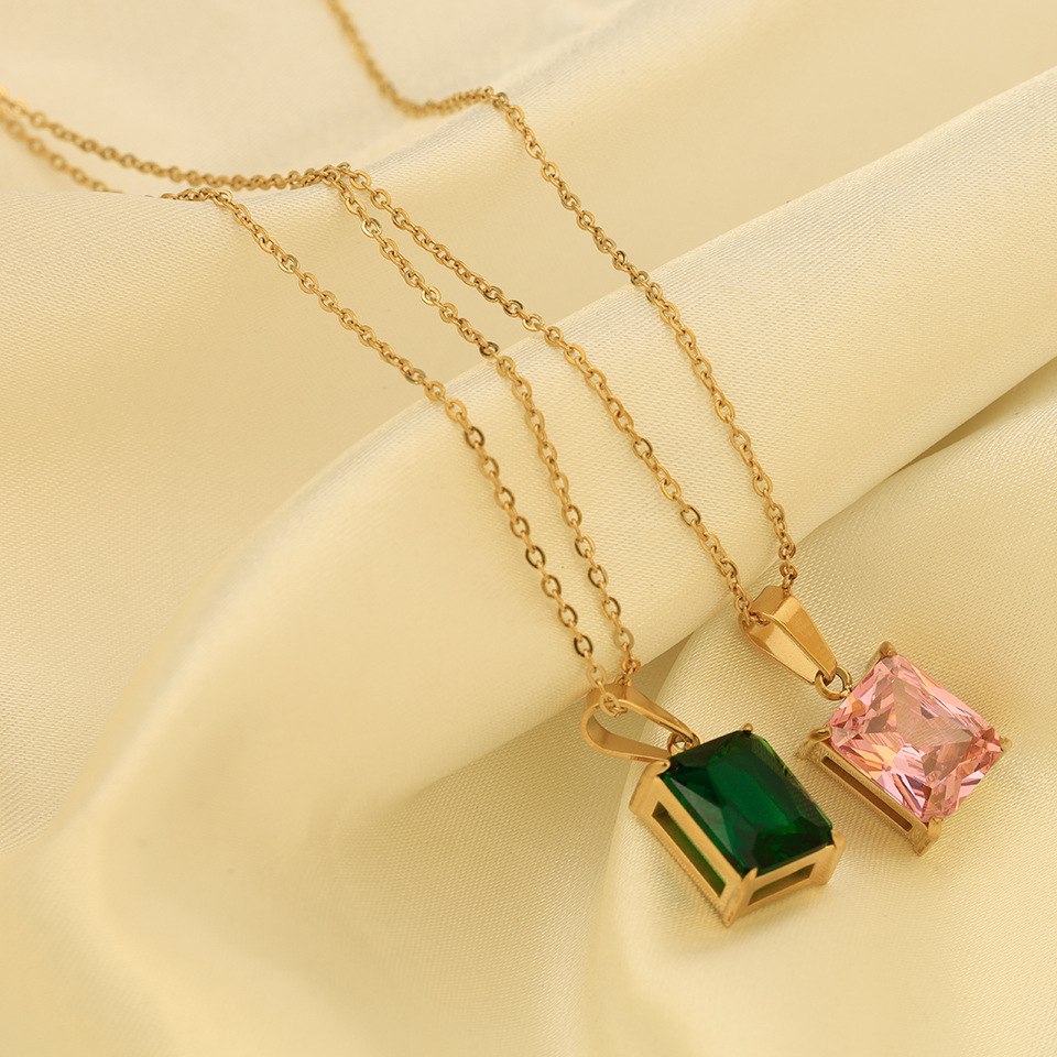 Simple Style Geometric Titanium Steel Inlay Zircon Pendant Necklace 1 Piece