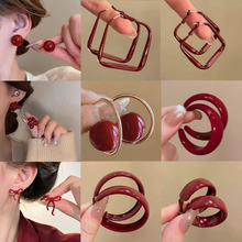 日常大红色耳钉简约喜庆圆球韩式风耳饰品冬季轻奢高级感电镀耳环