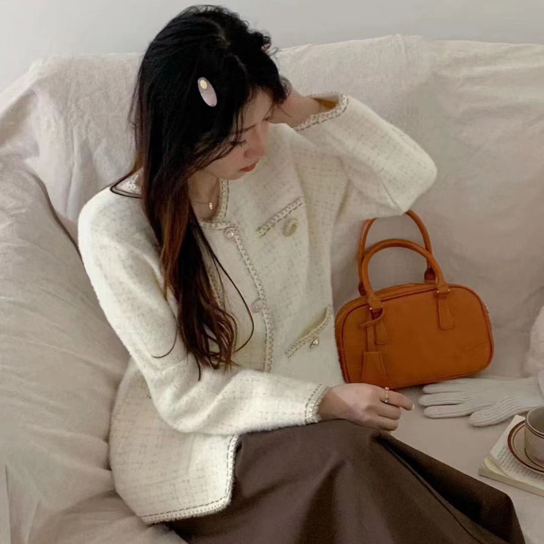 Moda Chanel estilo de punto cardigan suéter Otoño e Invierno Nuevo estilo Faux visón terciopelo cuello redondo oro seda Plaid todo-coincidencia abrigo para mujeres
