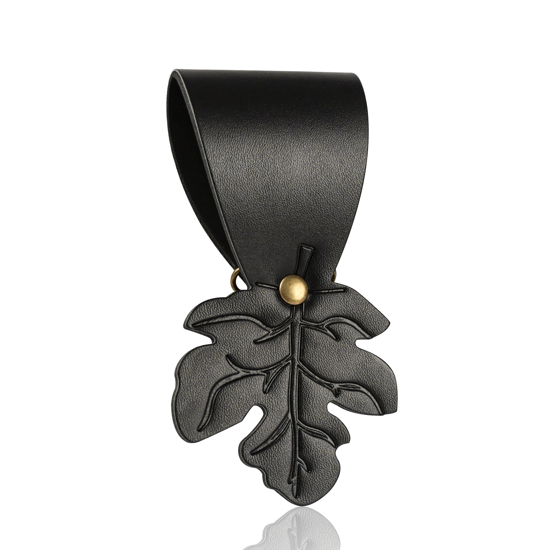 검은 단풍잎 클립