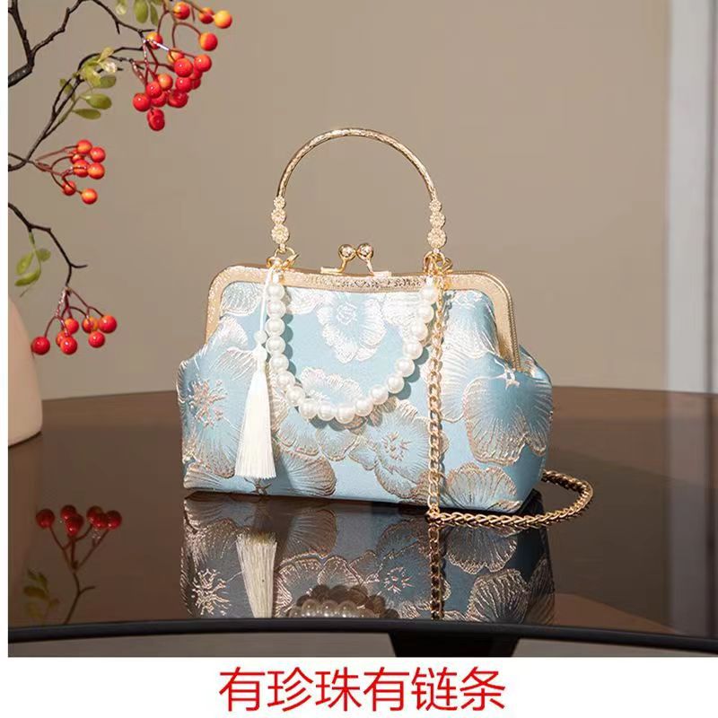 블루 [진주와 체인]]