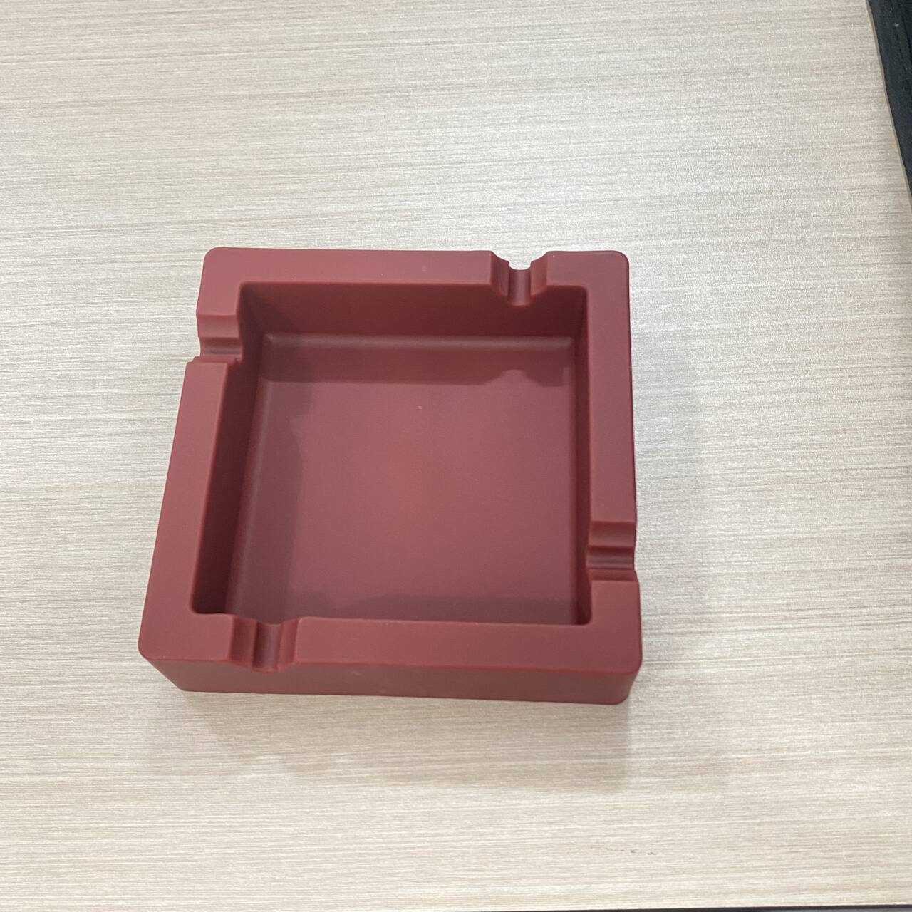 Fabricante directo de Amazon Ceniciero de silicona de puro cuadrado creativo resistente al calor no tiene miedo de caer Ceniciero de silicona