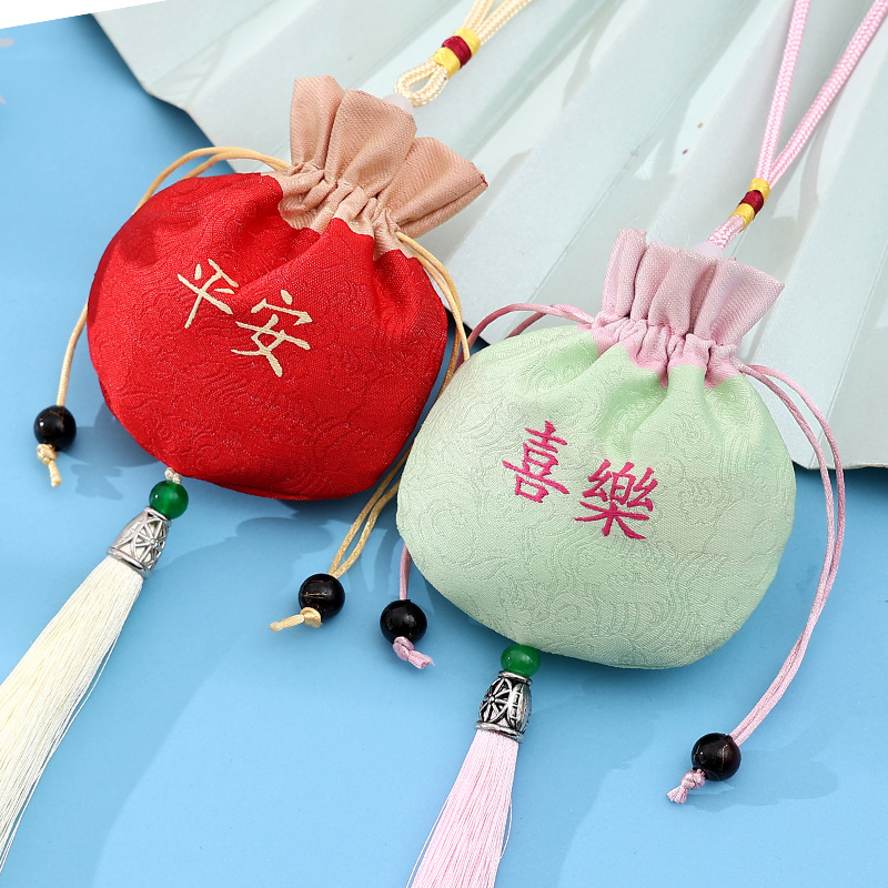 Dragon Boat Festival sachet empty bag carry-on embroidery sachet Hanfu carry-on purse mugwort full bag car pendant sachet