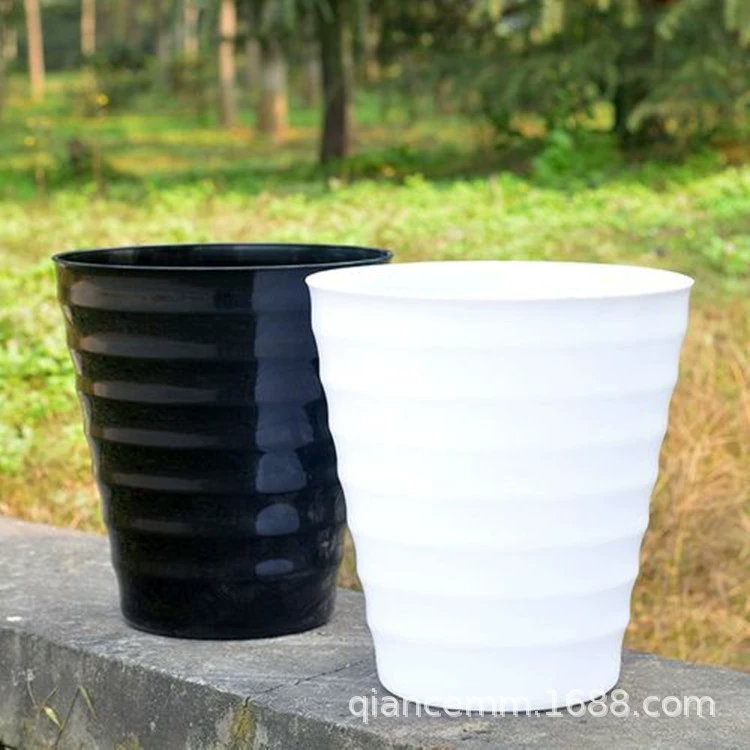 Оптовая Крытый Офис Горшок Зеленое Растение Садоводство Цветочный Горшок Резьбовой Цветочный Горшок Имитация Керамического Пластикового Цветочного Горшка Черно-Белый Цветочный Горшок