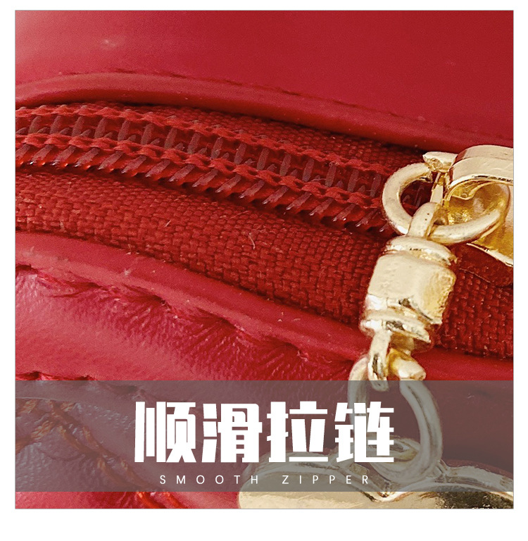 Lingge Pearl Chain Children's Bag Fashion One-shoulder Messenger Bag Coin Purse display picture 7