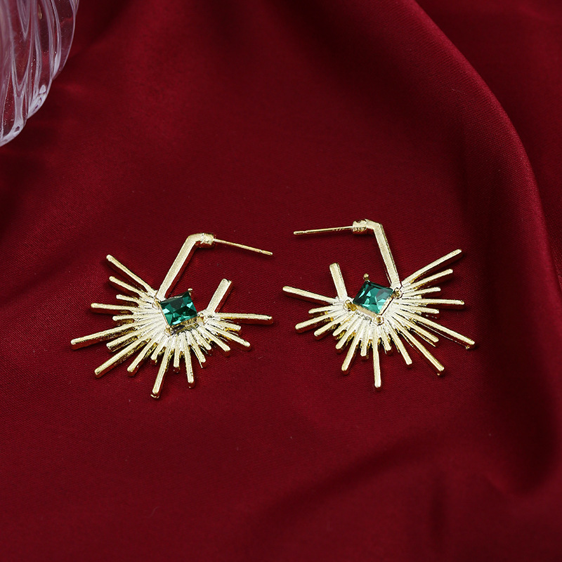 Emerald Green Irregular Stud Earrings Ancient Greek Sun Style_voghion.com