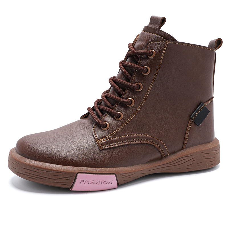 Otoño de 2025 nuevos zapatos de cuero de vaca británicos redondos con suela gruesa y suave con suela de goma profunda zapatos de tubo medio