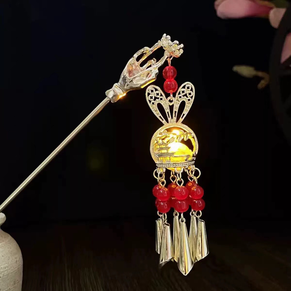 Horquilla de abanico nuevo estilo chino retro de alta gama placa de metal horquilla de pelo Hanfu cheongsam horquilla horquilla accesorios para el cabello femenino