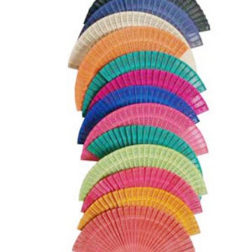 Hay en stock color transfronterizo completo punzón patrón fragante ventilador de madera color caramelo madera plegable ventilador verde claro